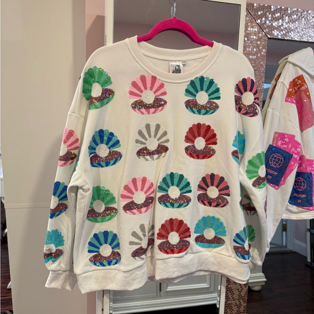 QUEEN OF SPARKLES Multicolor Sequin Shell Top